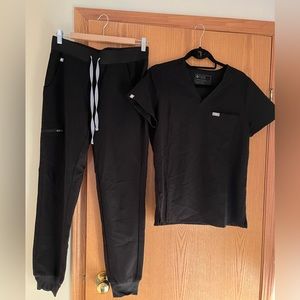 Figs Black Scrub Set - S Zamora Jogger + S Catarina One-Pocket Top